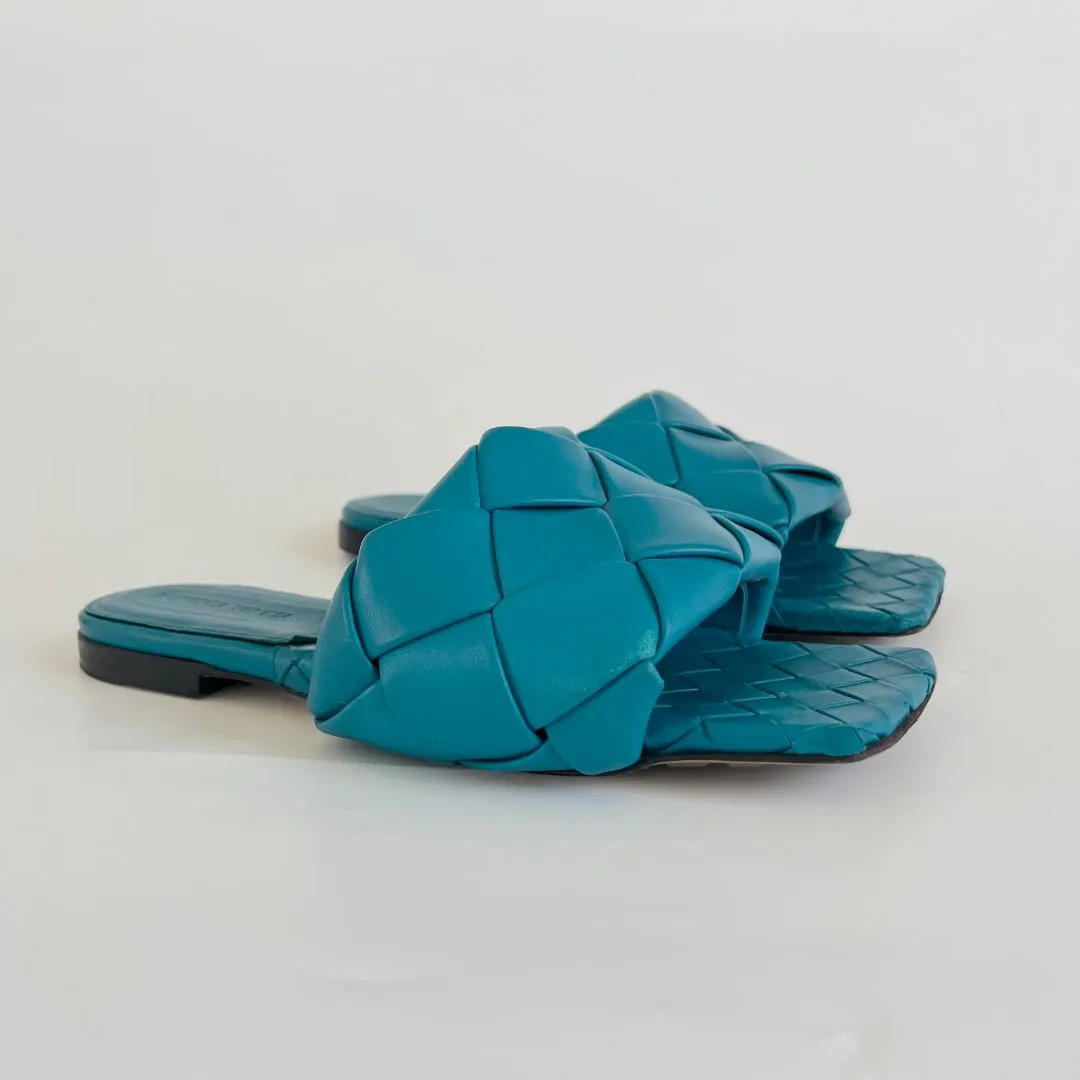 Bottega Veneta Lido flat quilted square sandals, 38