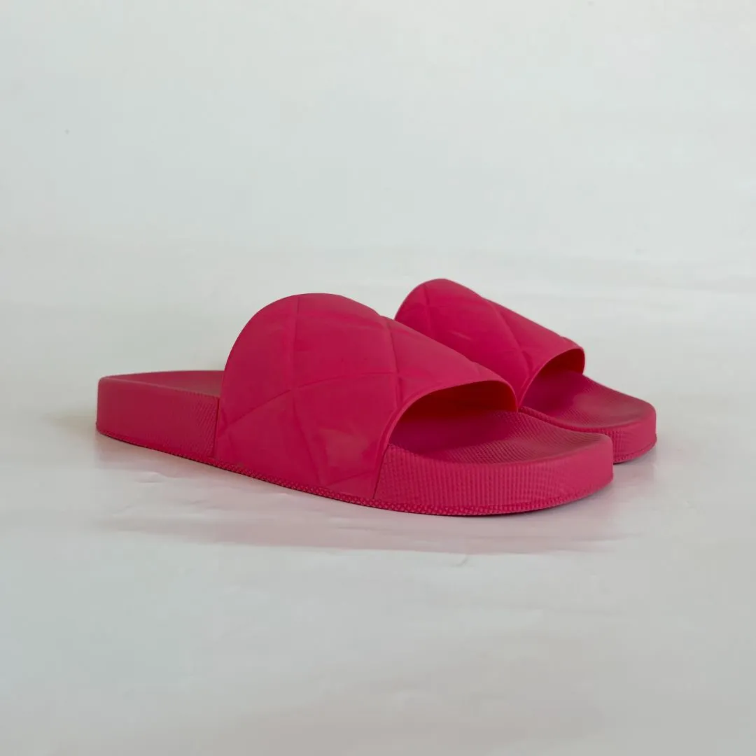 Bottega Veneta Red Quilted Pool Slides, 39