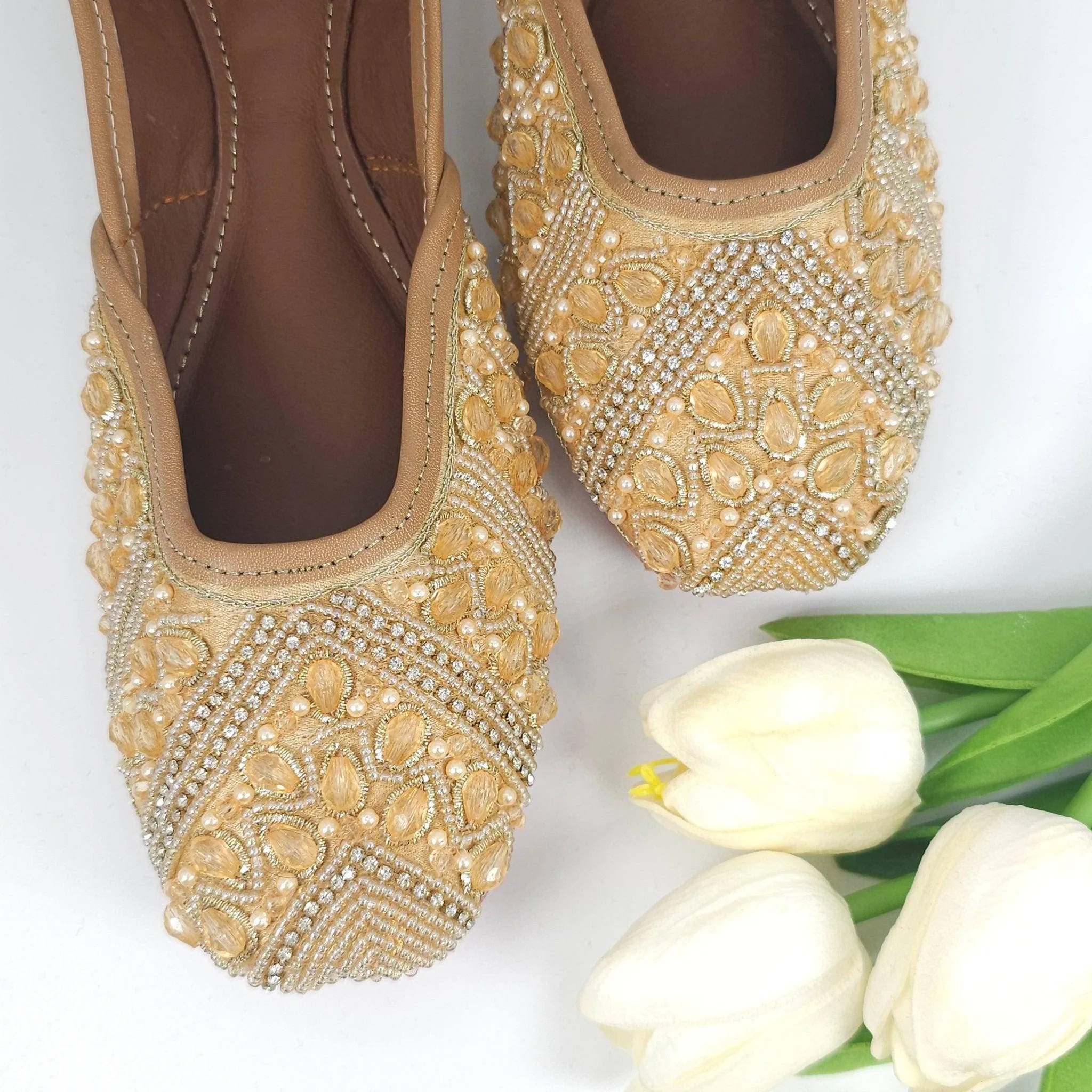 Jhilmil Gold Embelised Bridal Juttis